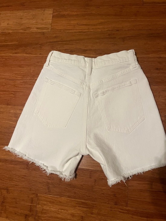 Abercrombie and Fitch Dad short White Frayed Hem Women's Denim shorts - Picture 2 of 4